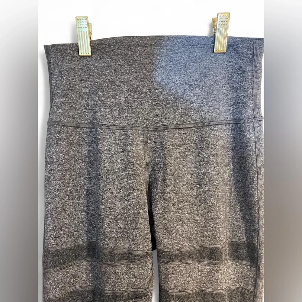Lululemon women’s size 6 Wunder Under HR Tight, SE Tech preowned excellent cond